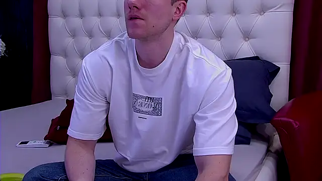 EthanPinkman online show from 09-29-25, 03:57