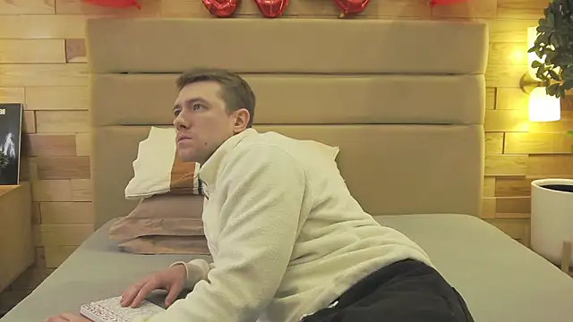 EthanPinkman online show from 02-11-26, 04:23