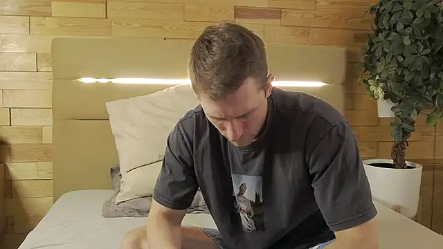 EthanPinkman online show from 10-08-25, 04:36