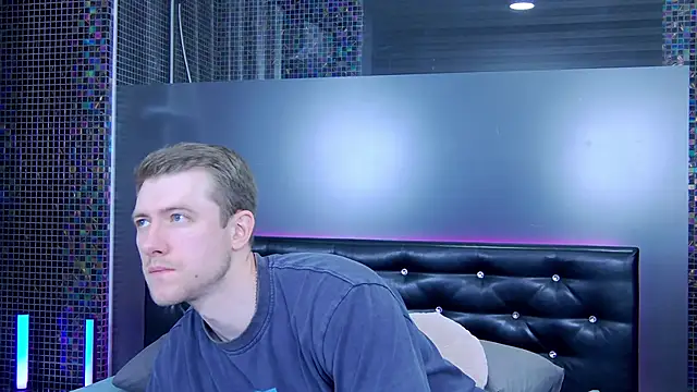 EthanPinkman online show from 09-09-25, 04:22