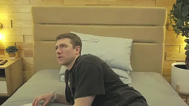 EthanPinkman online show from 03-17-26, 04:04