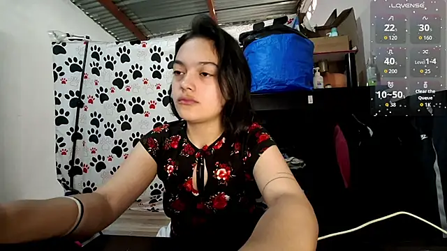 littlemelii online show from 10-15-25, 04:37