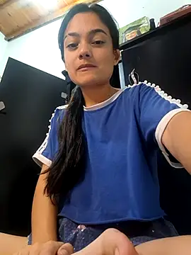 littlemelii online show from 12-22-24, 05:33