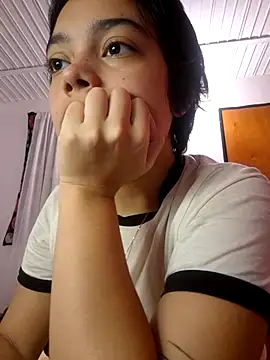 littlemelii online show from 06-17-26, 05:34