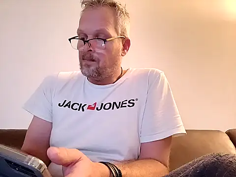 Heidemensch online show from 12-22-24, 06:37