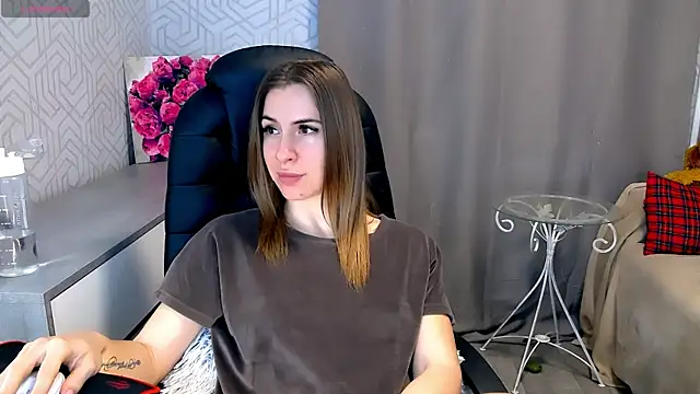Snapshot of Naughty__Megan chatting on 03-13-25, 01:07 Naughty Megan online show from 03-13-25, 01:07