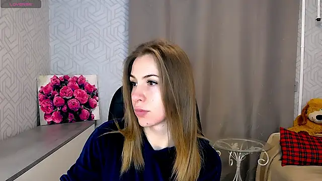 Snapshot of Naughty__Megan chatting on 03-18-25, 07:01 Naughty Megan online show from 03-18-25, 07:01
