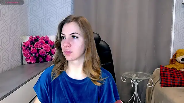 Snapshot of Naughty__Megan chatting on 03-15-25, 06:25 Naughty Megan online show from 03-15-25, 06:25