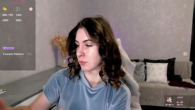 Snapshot of Naughty__Megan chatting on 09-30-25, 05:13 Naughty Megan online show from 09-30-25, 05:13