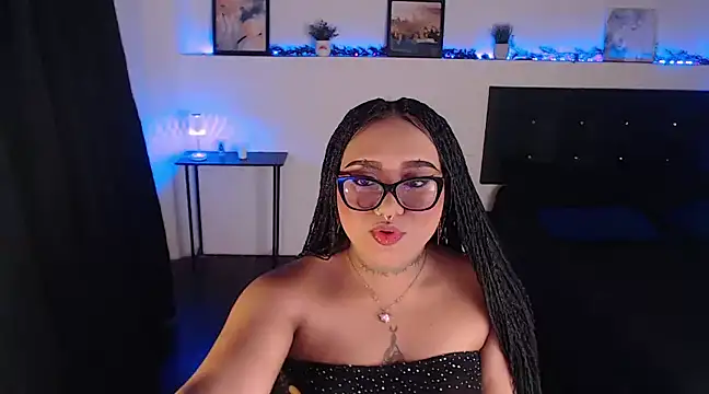 Snapshot of LiaScarlett chatting on 01-04-25, 05:58 LiaScarlett online show from 01-04-25, 05:58