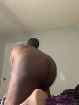 Snapshot of RonnieSteele chatting on 02-25-25, 03:20 RonnieSteele online show from 02-25-25, 03:20