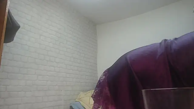 EmmaSquirt online show from 11-07-25, 07:02