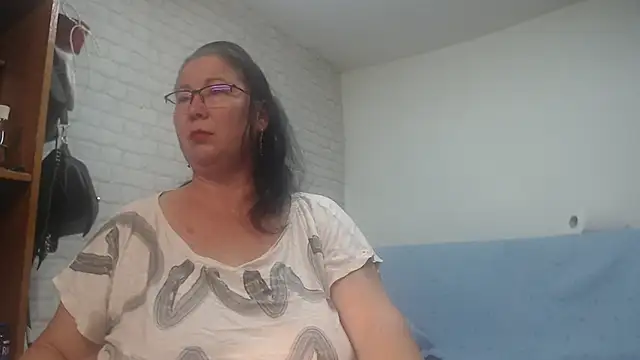 EmmaSquirt online show from 12-14-25, 09:31