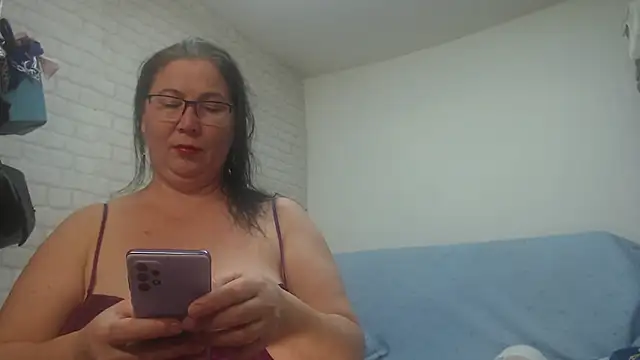 EmmaSquirt online show from 12-17-25, 10:04