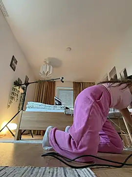 Alisa-Marie online show from 06-29-26, 09:38