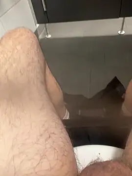 Drummer112 online show from 11-05-25, 01:58