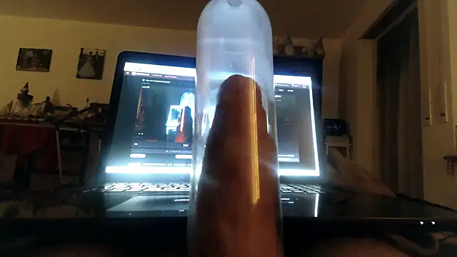 Drummer112 online show from 10-15-25, 05:43