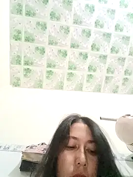 2HotAsain4u online show from 10-19-25, 09:39