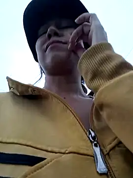 2HotAsain4u online show from 09-19-25, 03:10