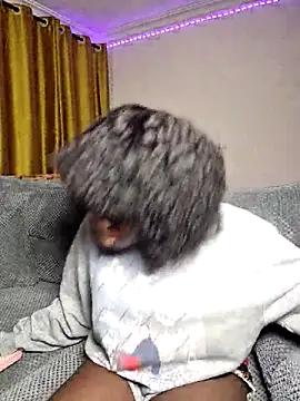 Mon cherrie  online show from 09-09-25, 11:47