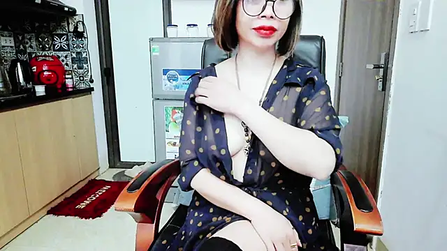 Miu-Le online show from 11-26-25, 08:42