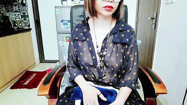 Miu-Le online show from 11-20-25, 03:45