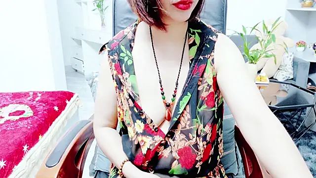 Miu-Le online show from 06-18-26, 04:56