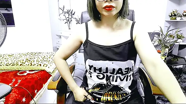 Miu-Le online show from 05-07-26, 01:47