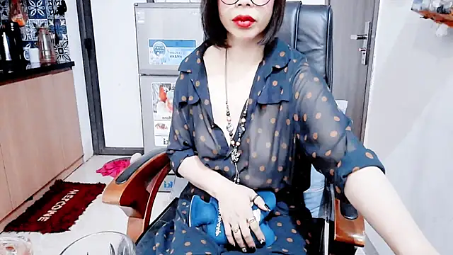 Miu-Le online show from 02-08-26, 07:22