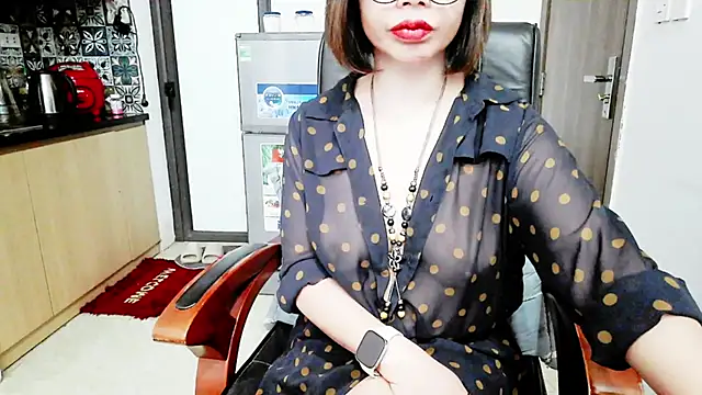 Miu-Le online show from 11-26-25, 08:36