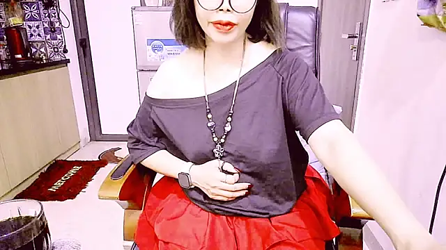 Miu-Le online show from 04-20-26, 06:42