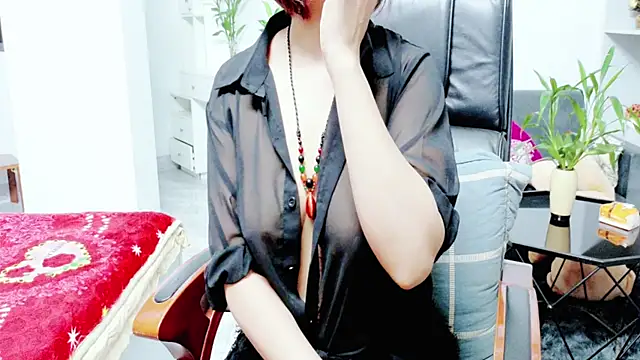 Miu-Le online show from 06-19-26, 07:41