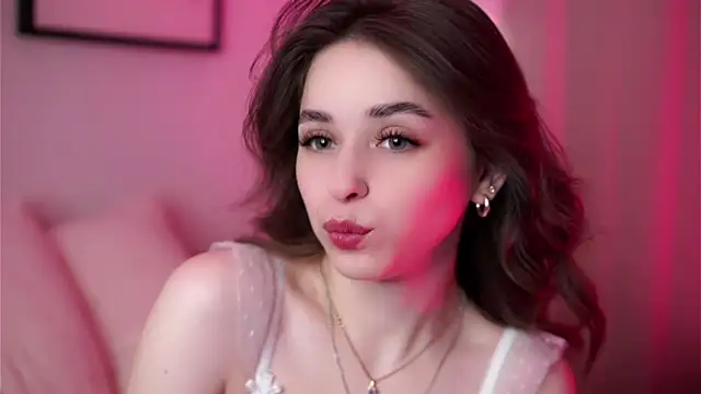 Snapshot of EstherMitchel chatting on 03-10-25, 02:06 EstherMitchel online show from 03-10-25, 02:06