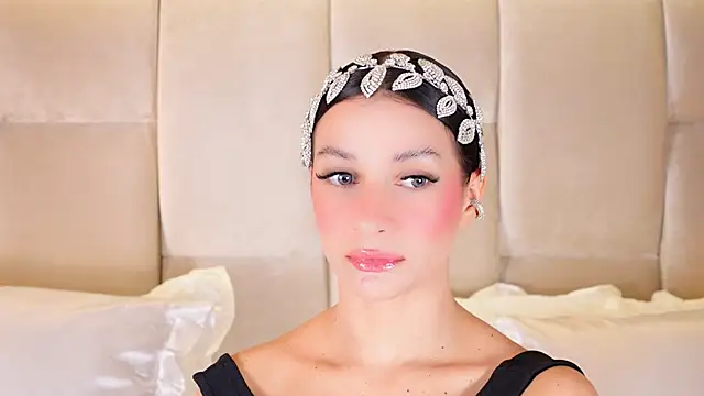 KiraKayleigh1 online show from 11-17-25, 12:58