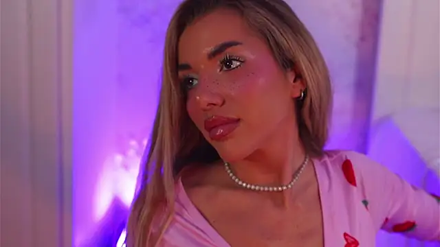 ClaraHazel online show from 01-08-26, 04:29