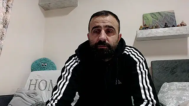 Snapshot of ivat80 chatting on 12-22-24, 06:17 ivat80 online show from 12-22-24, 06:17