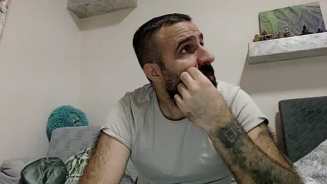 Snapshot of ivat80 chatting on 12-20-24, 04:14 ivat80 online show from 12-20-24, 04:14