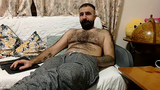 Snapshot of ivat80 chatting on 02-16-25, 06:21 ivat80 online show from 02-16-25, 06:21