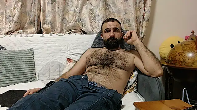 Snapshot of ivat80 chatting on 02-20-25, 05:41 ivat80 online show from 02-20-25, 05:41