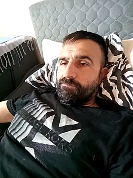 Snapshot of ivat80 chatting on 05-04-26, 04:38 ivat80 online show from 05-04-26, 04:38