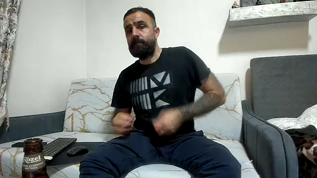 Snapshot of ivat80 chatting on 11-06-25, 05:39 ivat80 online show from 11-06-25, 05:39