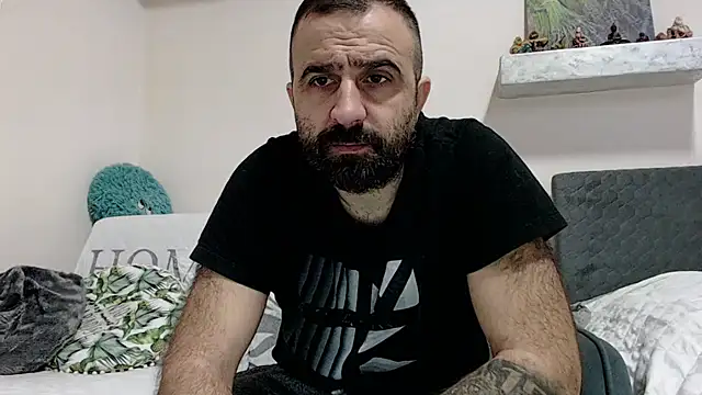 Snapshot of ivat80 chatting on 12-26-24, 07:03 ivat80 online show from 12-26-24, 07:03