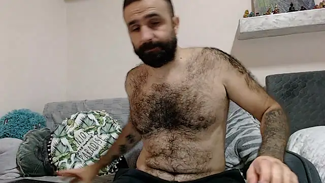 Snapshot of ivat80 chatting on 12-13-24, 12:17 ivat80 online show from 12-13-24, 12:17