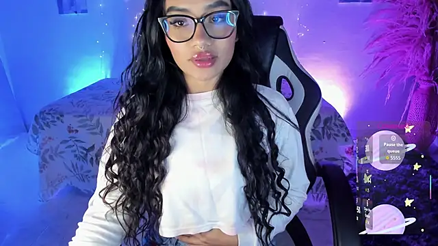 Riana Kean online show from 11-29-25, 03:28