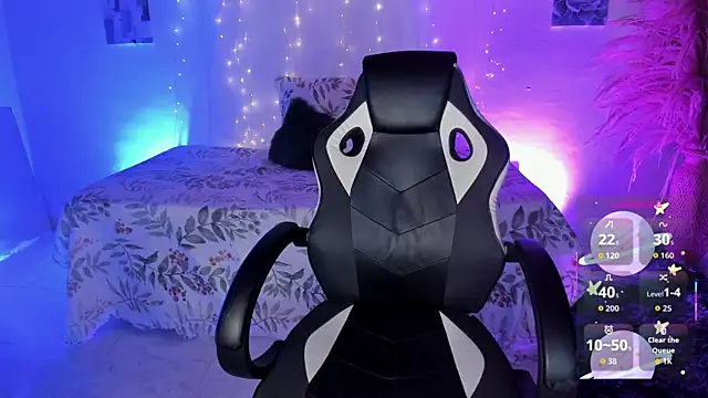 Riana Kean online show from 11-30-25, 04:57