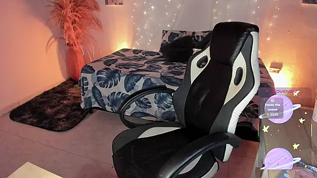 Riana Kean online show from 02-07-26, 01:13