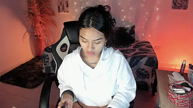 Riana Kean online show from 02-23-26, 03:30