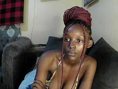 petite clara24 online show from 02-25-25, 09:48