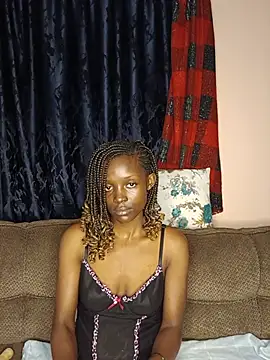 Snapshot of petite_clara24 chatting on 07-09-26, 10:53 petite clara24 online show from 07-09-26, 10:53