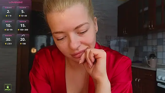 Snapshot of RinaBlondie chatting on 02-16-26, 09:19 RinaBlondie online show from 02-16-26, 09:19